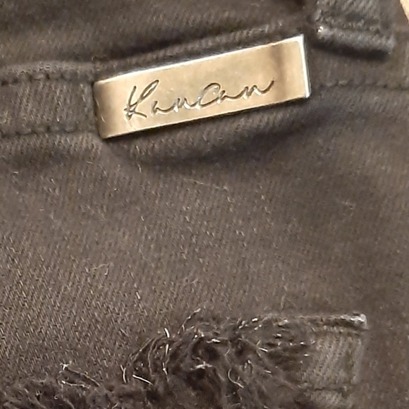 Distressed black skinny Jeans. - Picture 3 of 4